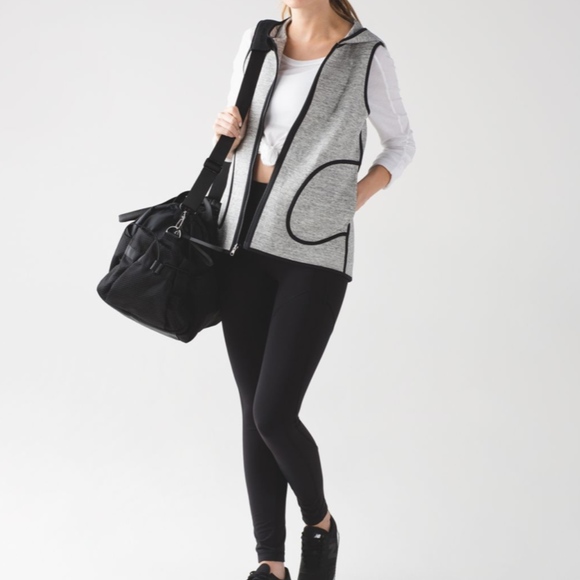 lululemon athletica Jackets & Blazers - Lululemon Athletica Insculpt Reversible Vest